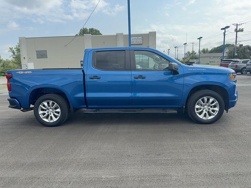 Used 2022 Chevrolet Silverado 1500 Custom AWD/4WD image 7