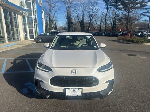 Used 2023 Honda HR-V LX image 3