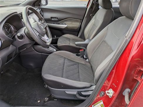 Used 2020 Nissan Kicks SV image 15