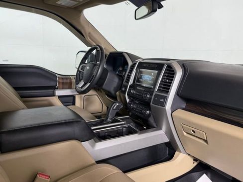 Used 2015 Ford F150 Lariat image 15