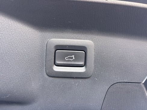 Used 2023 MAZDA CX-9 Grand Touring image 9