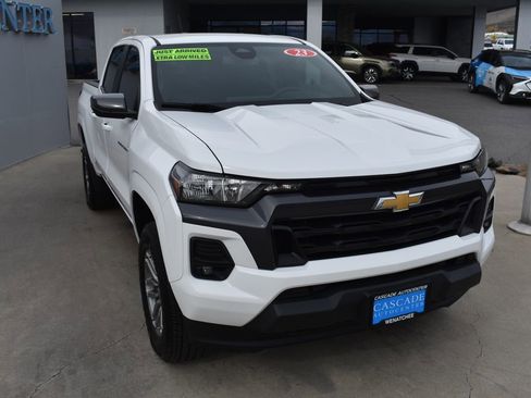 Certified 2023 Chevrolet Colorado LT w/ LT Convenience Package II image 9