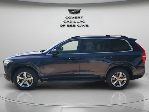 Used 2017 Volvo XC90 T5 Momentum w/ Vision Package image 5