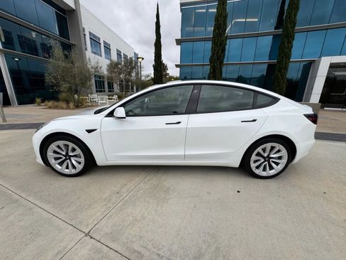 Used 2022 Tesla Model 3 image 8