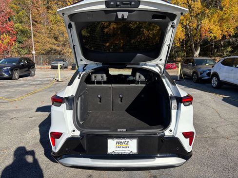 Used 2025 Buick Envista Sport Touring image 31