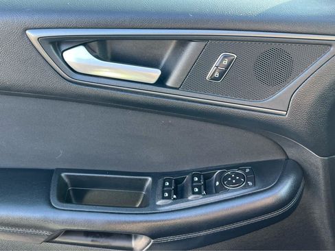 Used 2017 Ford Edge SE AWD/4WD image 30