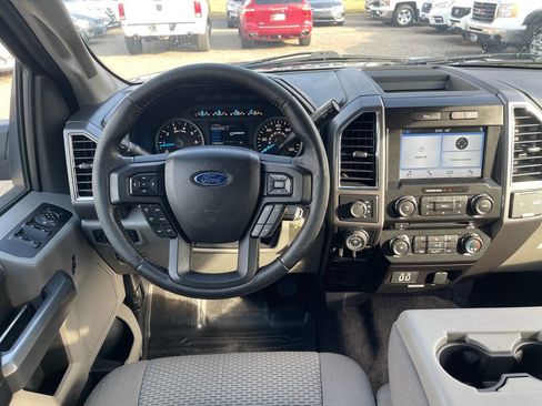 Used 2016 Ford F150 XLT w/ Equipment Group 302A Luxury AWD/4WD image 21