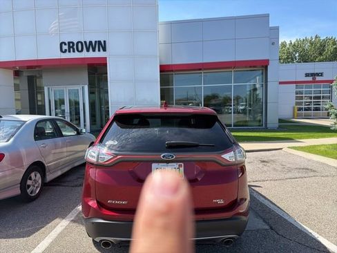 Used 2017 Ford Edge SEL w/ Canadian Touring Package AWD/4WD image 8