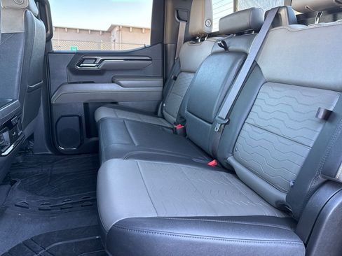 Used 2023 Chevrolet Silverado 1500 ZR2 image 28