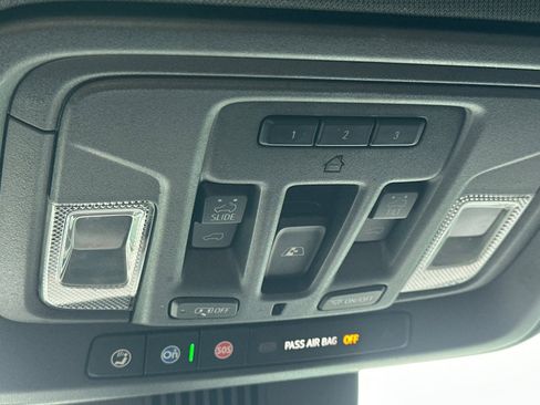 Used 2024 GMC Sierra 3500 AT4 w/ AT4 Premium Plus Package image 23