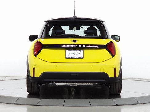 Used 2025 MINI Cooper S FWD image 6