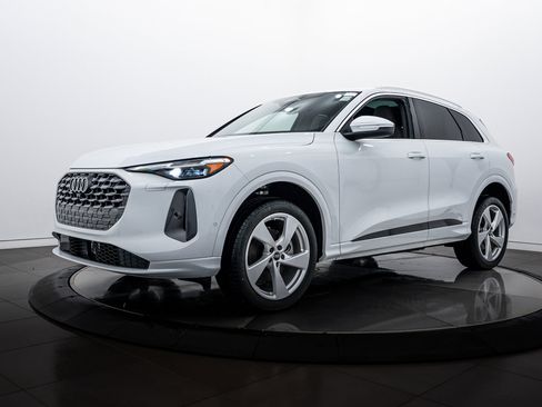 New 2025 Audi Q5 Premium Plus image 7