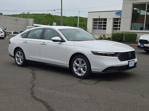 New 2026 Honda Accord LX image 2