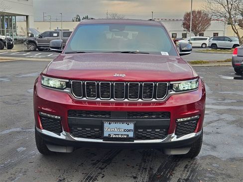 New 2025 Jeep Grand Cherokee L Limited w/ Trailer Tow Package image 9