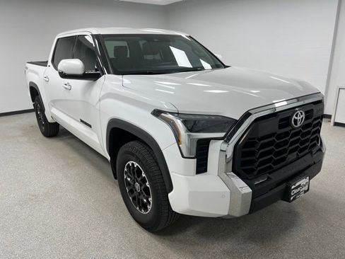 Used 2022 Toyota Tundra SR5 w/ TRD Off-Road Premium Package AWD/4WD image 2