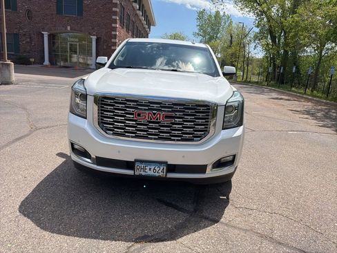 Used 2018 GMC Yukon Denali w/ Denali Ultimate Package AWD/4WD image 8