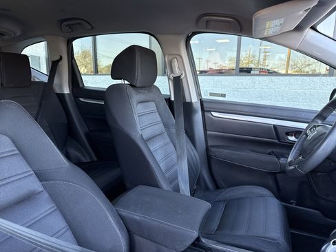 Used 2019 Honda CR-V LX image 32