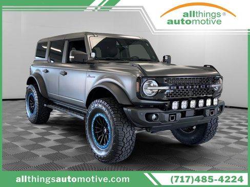 Used 2023 Ford Bronco Wildtrak image 1