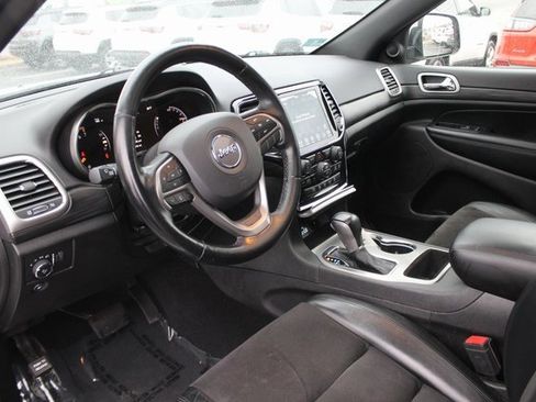 Used 2021 Jeep Grand Cherokee Laredo X image 6