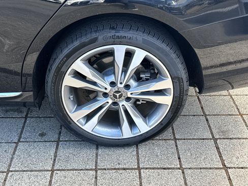 Certified 2018 Mercedes-Benz C 300 4MATIC Sedan image 12