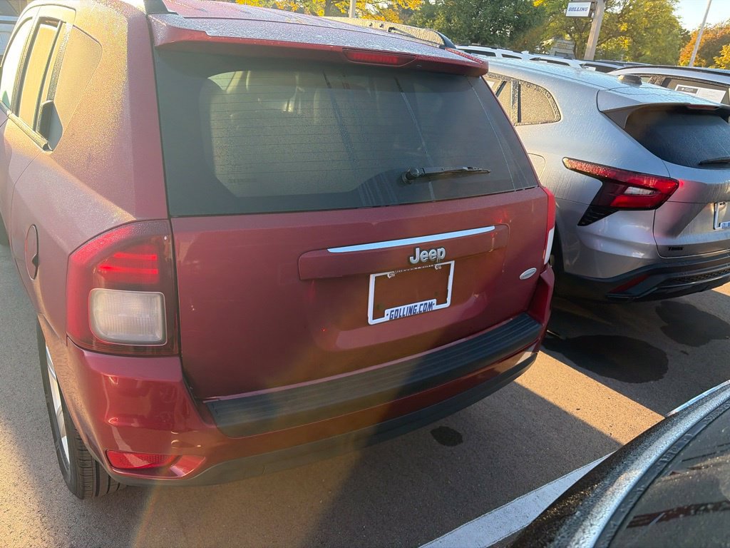 Used 2014 Jeep Compass Latitude FWD image 4