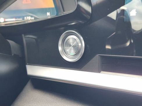 Used 2024 Chevrolet Corvette Stingray Convertible w/ Z51 Performance Package image 8