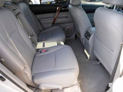 Used 2009 Toyota Highlander Limited image 16