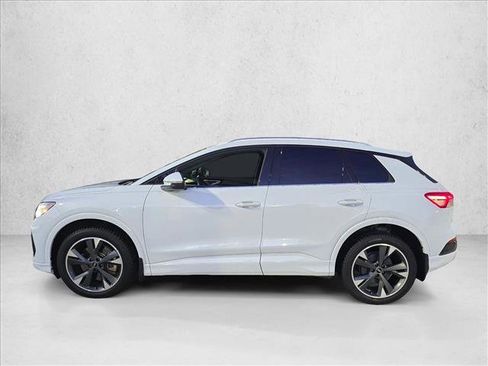 Used 2022 Audi Q4 e-tron Prestige AWD/4WD image 8