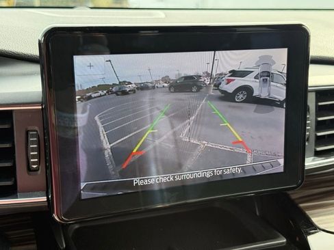 Certified 2023 Ford Explorer Limited image 26