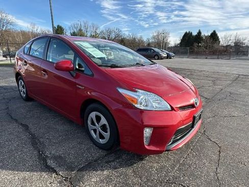 Used 2014 Toyota Prius Three image 8