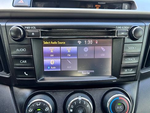 Used 2016 Toyota RAV4 LE image 20