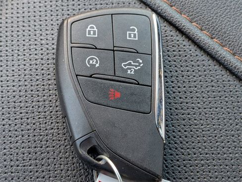 Used 2023 GMC Sierra 1500 AT4 w/ Technology Package image 28