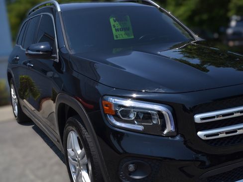 Used 2023 Mercedes-Benz GLB 250 image 7