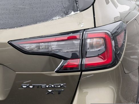 Used 2025 Subaru Outback Onyx Edition XT AWD/4WD image 17