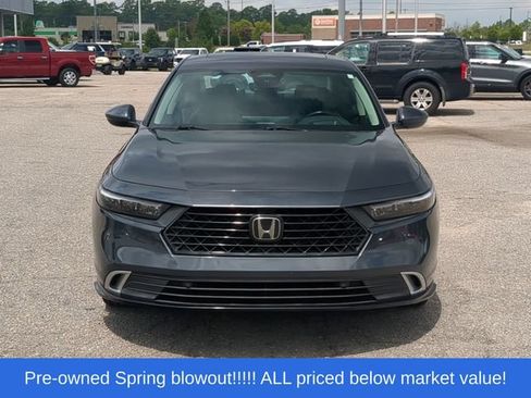 Used 2023 Honda Accord Touring image 16