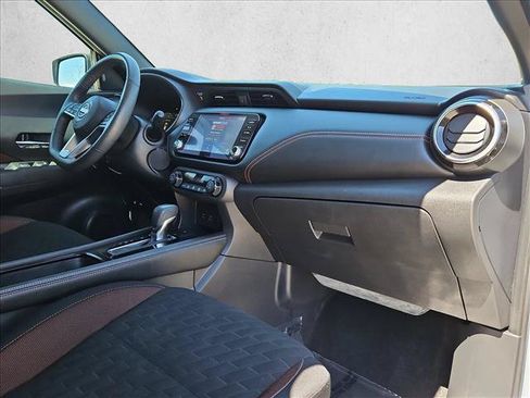 Used 2023 Nissan Kicks SR FWD image 21