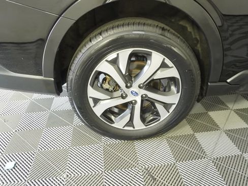 Used 2020 Subaru Outback Touring XT AWD/4WD image 14