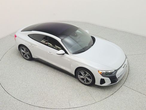 Used 2023 Audi e-tron GT Premium Plus AWD/4WD image 23