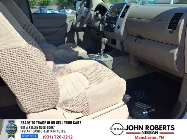 Used 2015 Nissan Frontier SV AWD/4WD image 16