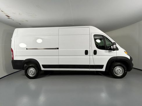 Used 2026 RAM ProMaster 3500 w/ Convenience Group FWD image 8