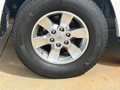 Used 2012 Toyota 4Runner SR5 w/ Premium Pkg RWD image 10