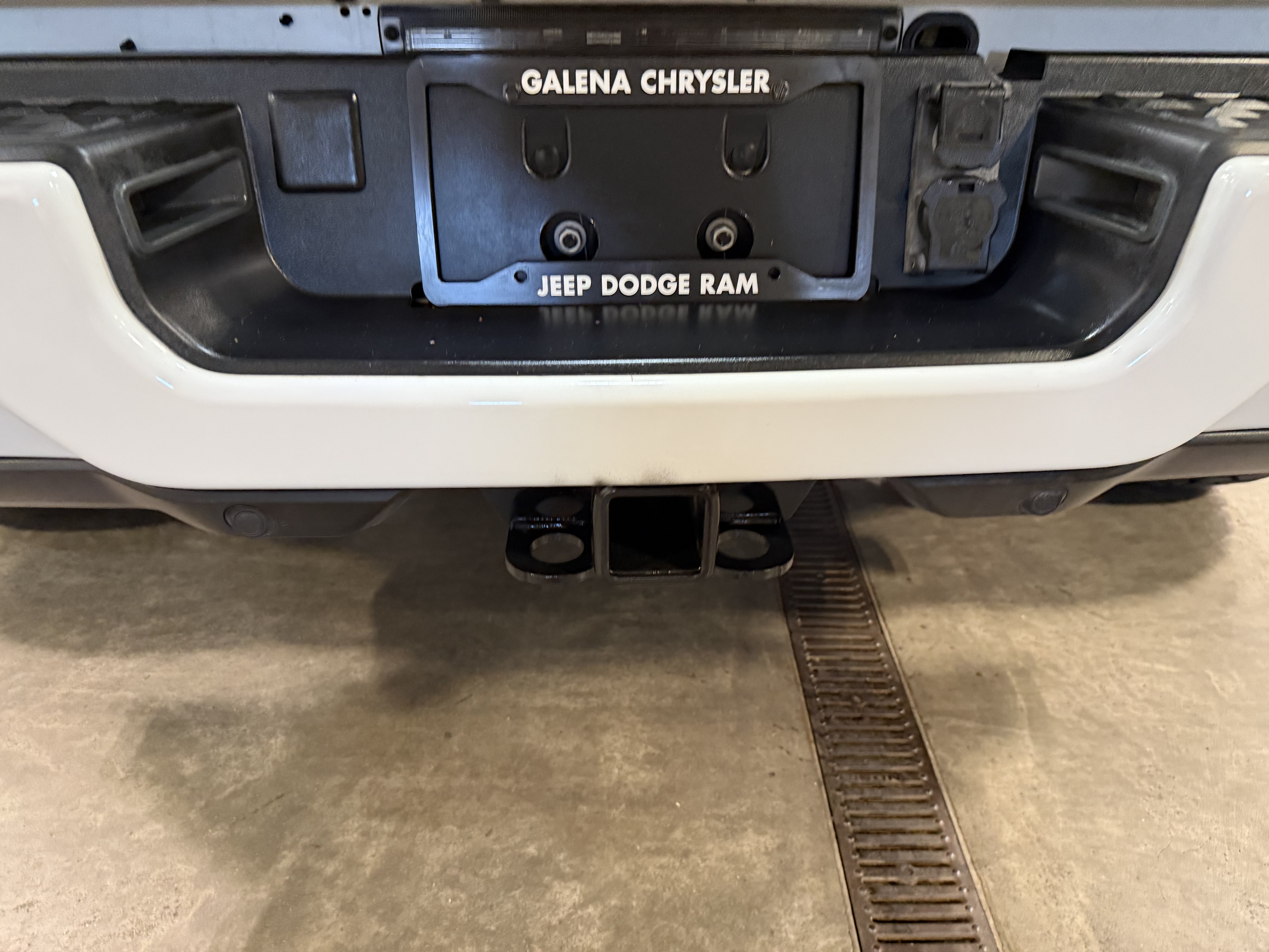 Used 2023 RAM 3500 Laramie AWD/4WD image 25