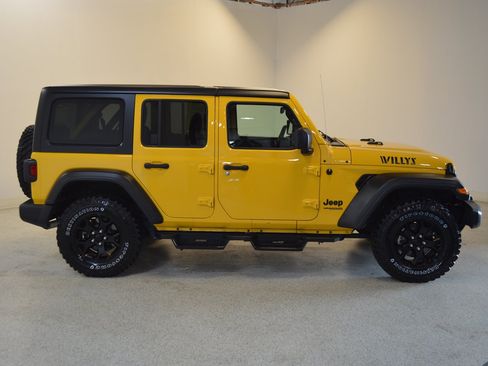 Used 2021 Jeep Wrangler Unlimited Sport AWD/4WD image 2