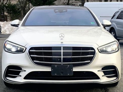 Certified 2023 Mercedes-Benz S 500 4MATIC image 2
