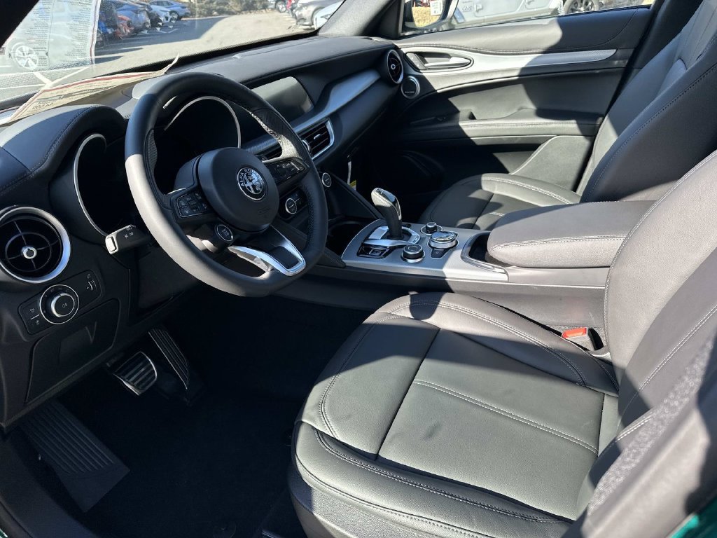 New 2026 Alfa Romeo Stelvio Sprint AWD/4WD image 14