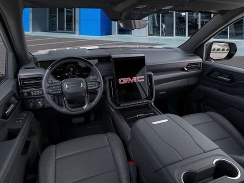 New 2025 GMC Yukon Denali w/ Denali Reserve Package image 15
