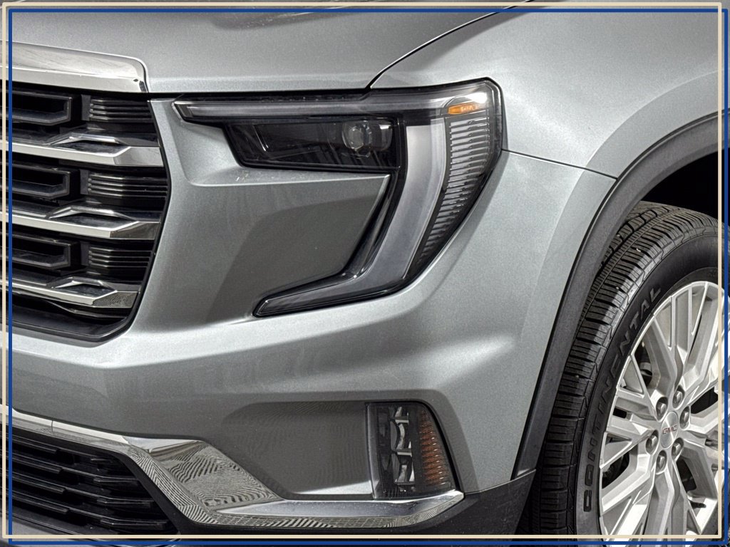 Certified 2026 GMC Acadia Elevation w/ Elevation Premium Package AWD/4WD image 2