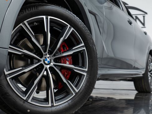 Used 2026 BMW X6 xDrive40i w/ Climate Comfort Package AWD/4WD image 27