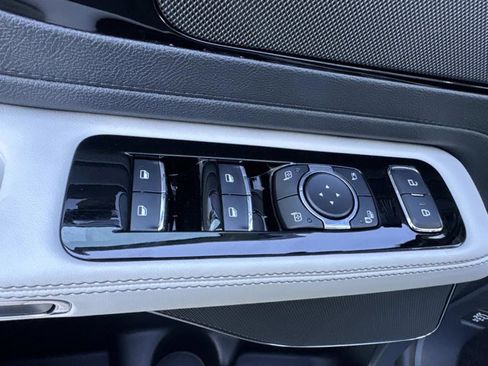 New 2026 Lincoln Aviator Premiere image 10