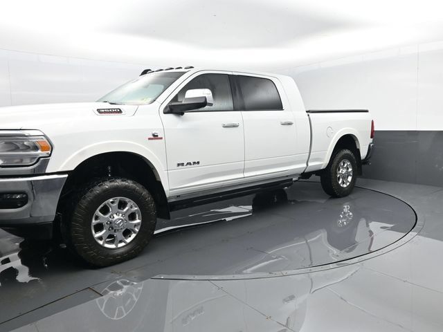 Used 2022 RAM 3500 Laramie AWD/4WD image 2